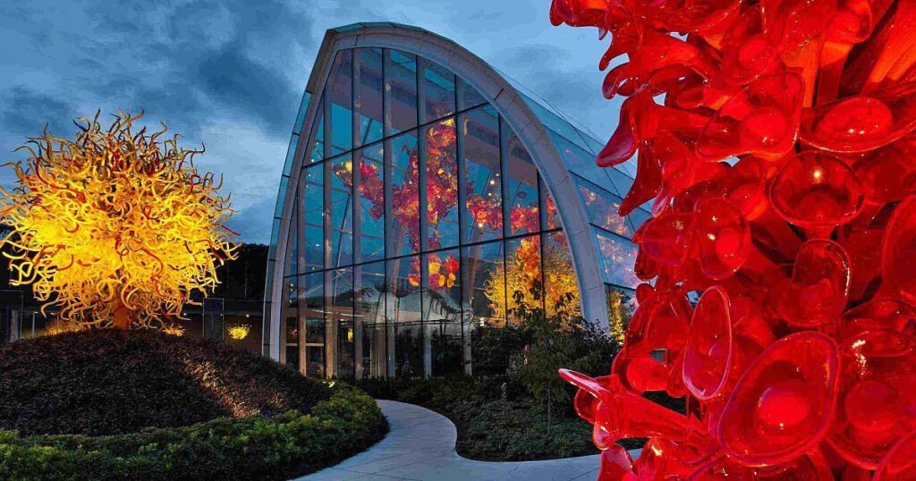 Chihuly Garden and Glass in Seattle